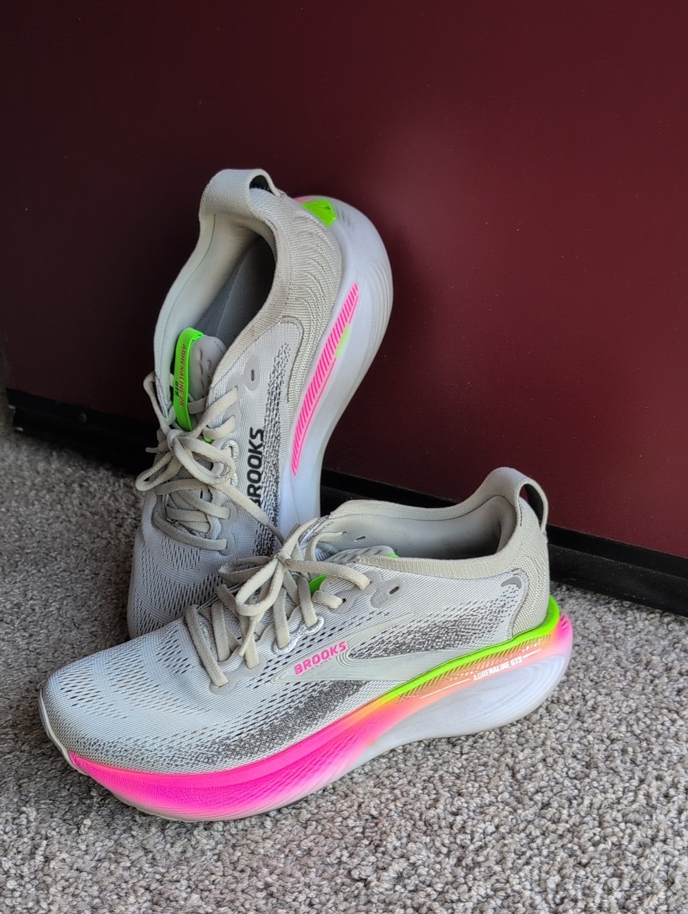 Brooks Adrenaline GTS 25 running shoe